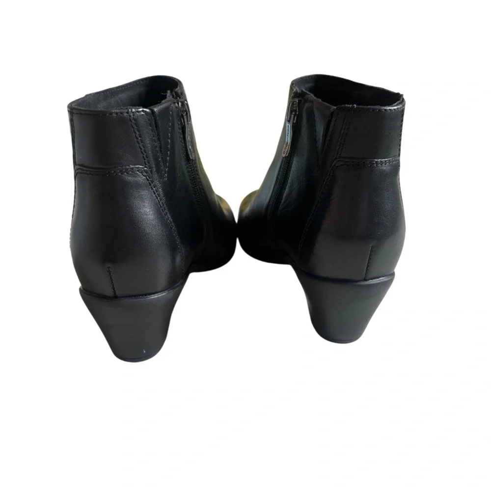 Black Leather Ankle Boots 8M Comfort Low Heel Booties Minimalist Business Casual